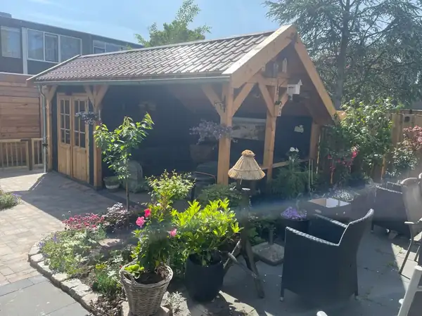 Project van Klusbedrijf Biever: houtbouw en overkappingen in Vlaardingen en omgeving