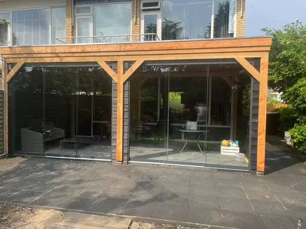 Project van Klusbedrijf Biever: houtbouw en overkappingen in Vlaardingen en omgeving