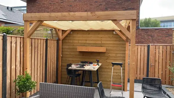Project van Klusbedrijf Biever: houtbouw en overkappingen in Vlaardingen en omgeving