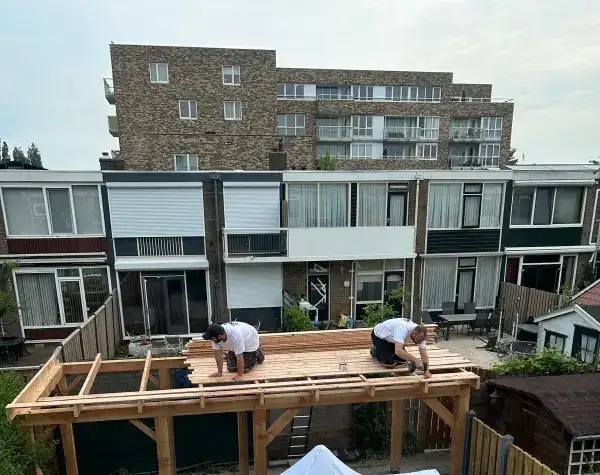 Project van Klusbedrijf Biever: houtbouw en overkappingen in Vlaardingen en omgeving