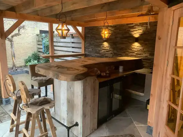 Project van Klusbedrijf Biever: houtbouw en overkappingen in Vlaardingen en omgeving